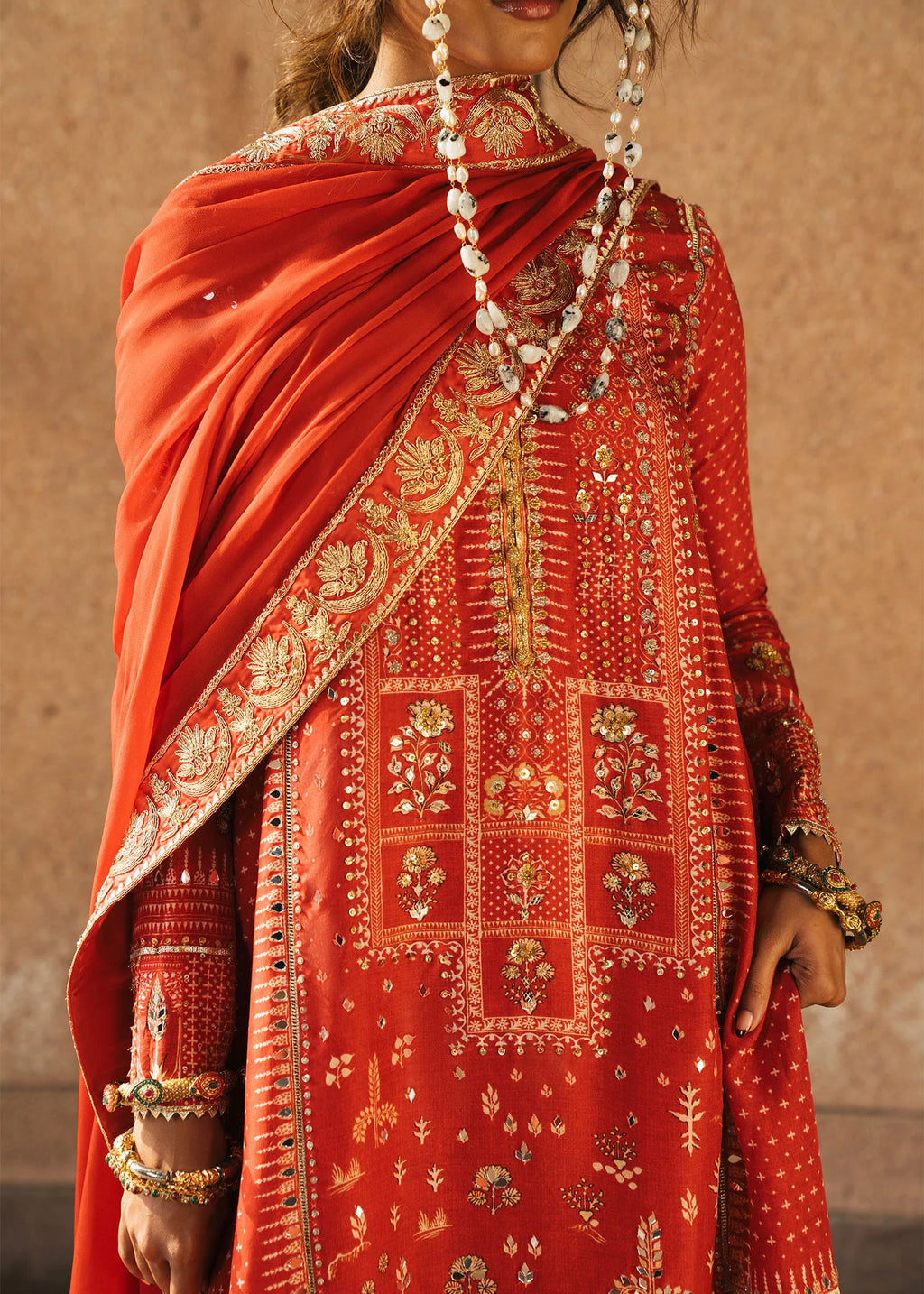 CRIMSON WEDDING PATAKHA SCARLET 3PC
