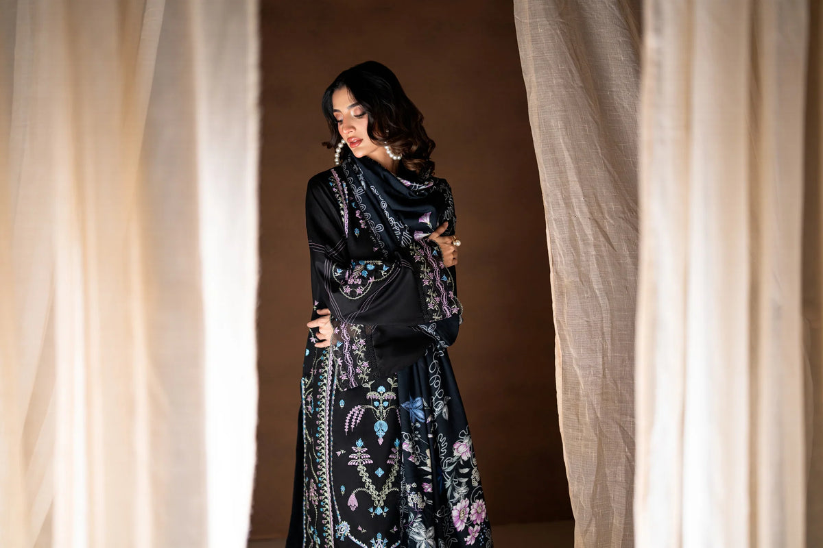 CORAL RANGREZ THE LINEN NAQSH