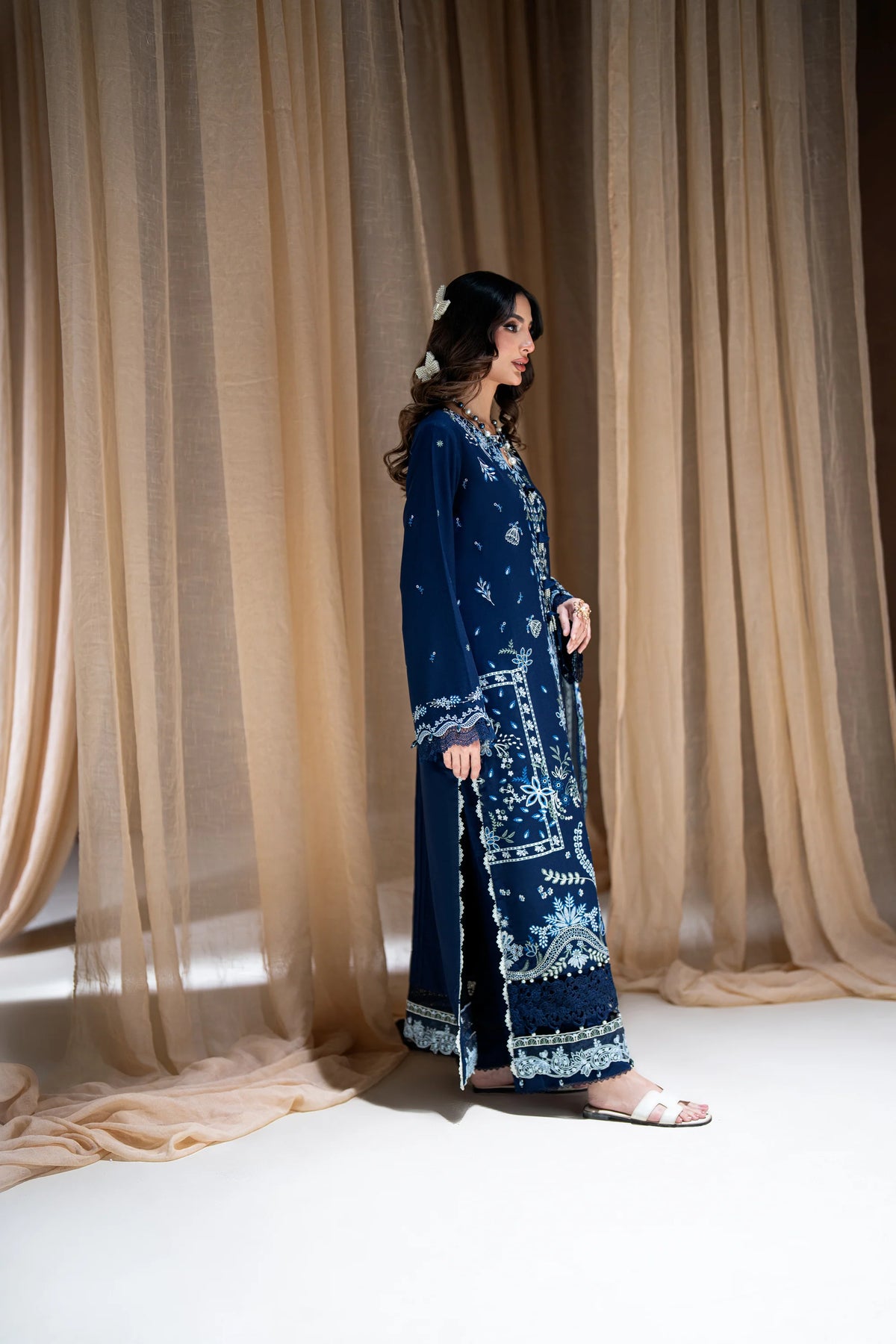 CORAL RANGREZ THE LINEN FALAK