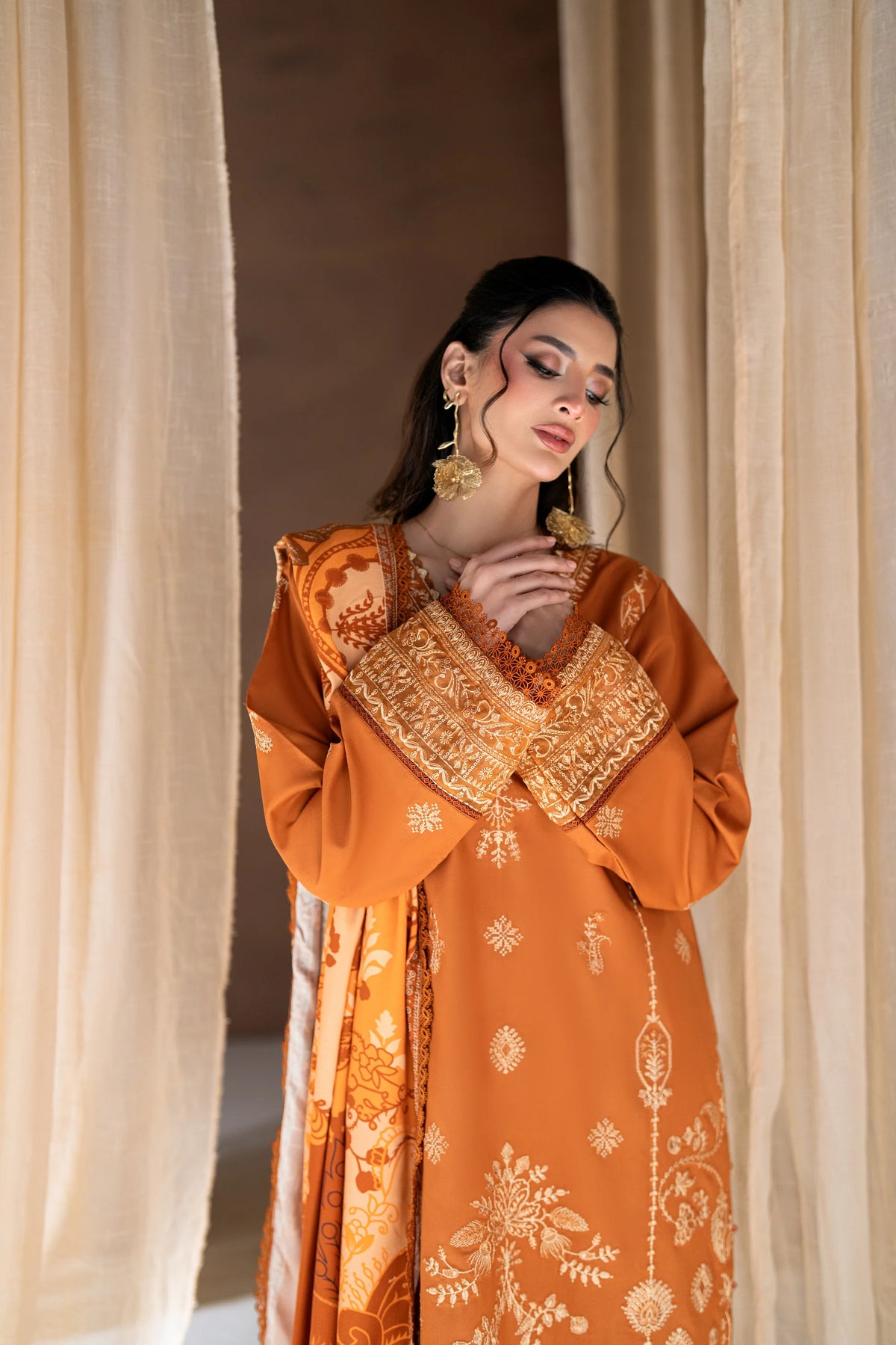 CORAL RANGREZ THE LINEN SAHAR