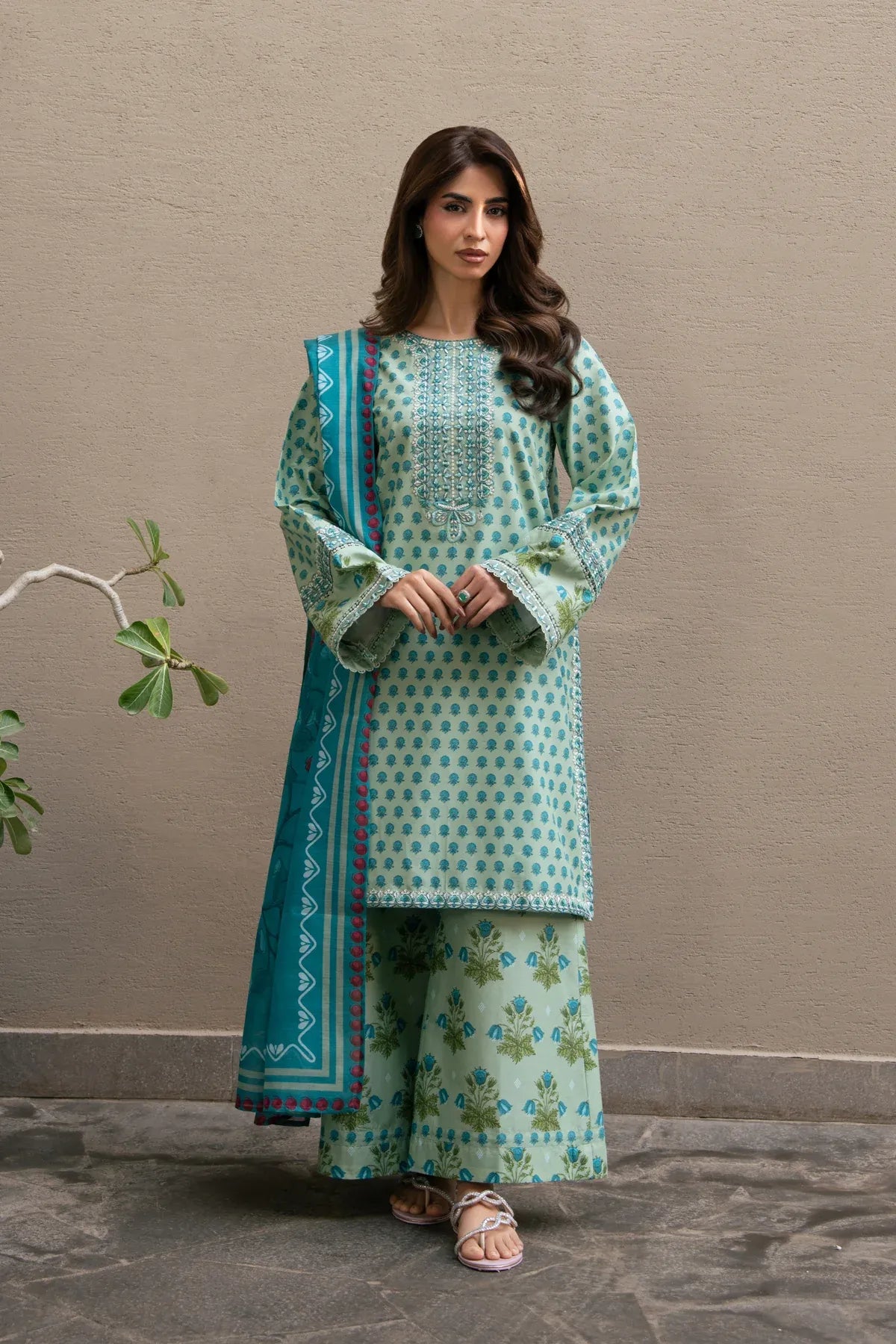 XENIA LAYANA SUMMER ZAHARA