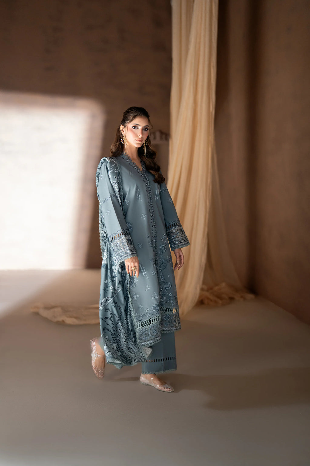 CORAL RANGREZ THE LINEN MAHVEEN