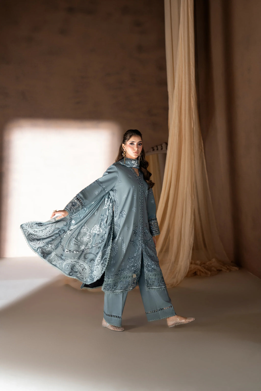 CORAL RANGREZ THE LINEN MAHVEEN