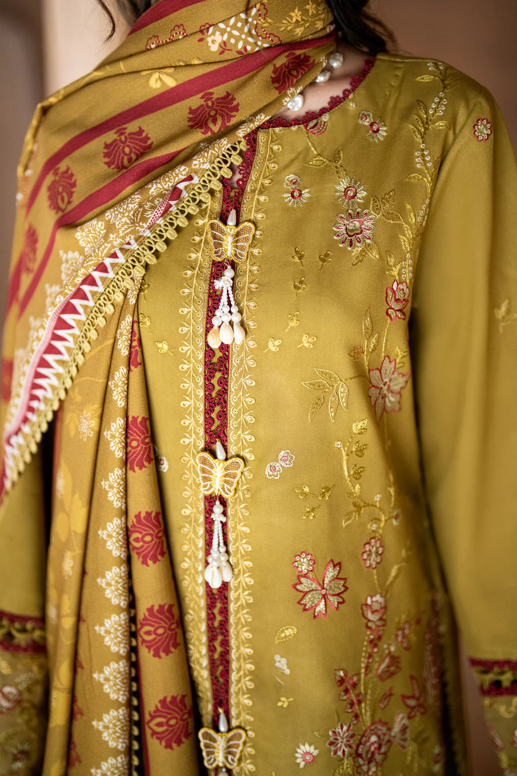 CORAL RANGREZ THE LINEN ZAREEN