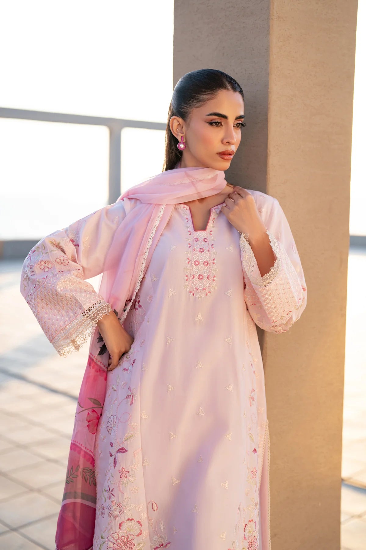 XENIA LAYANA SUMMER GITI