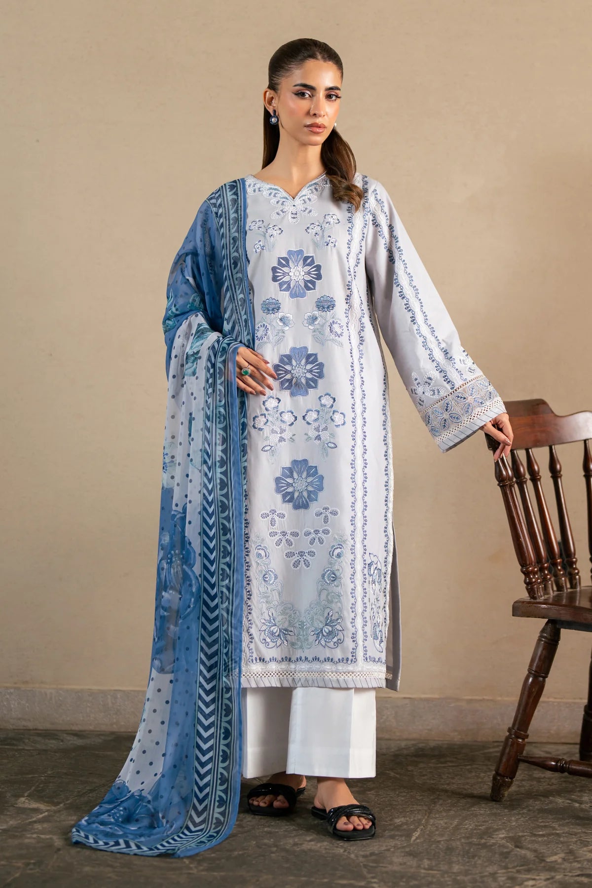 XENIA LAYANA SUMMER HASTI