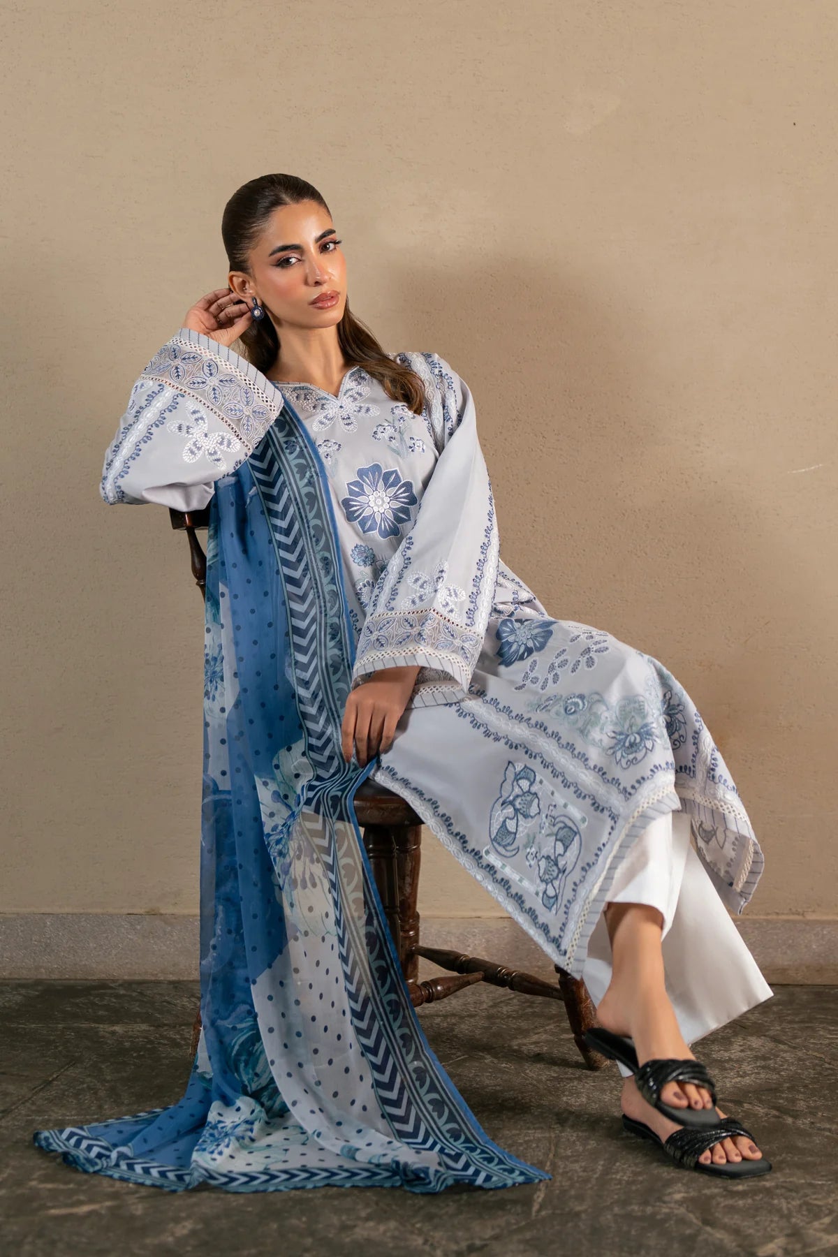 XENIA LAYANA SUMMER HASTI