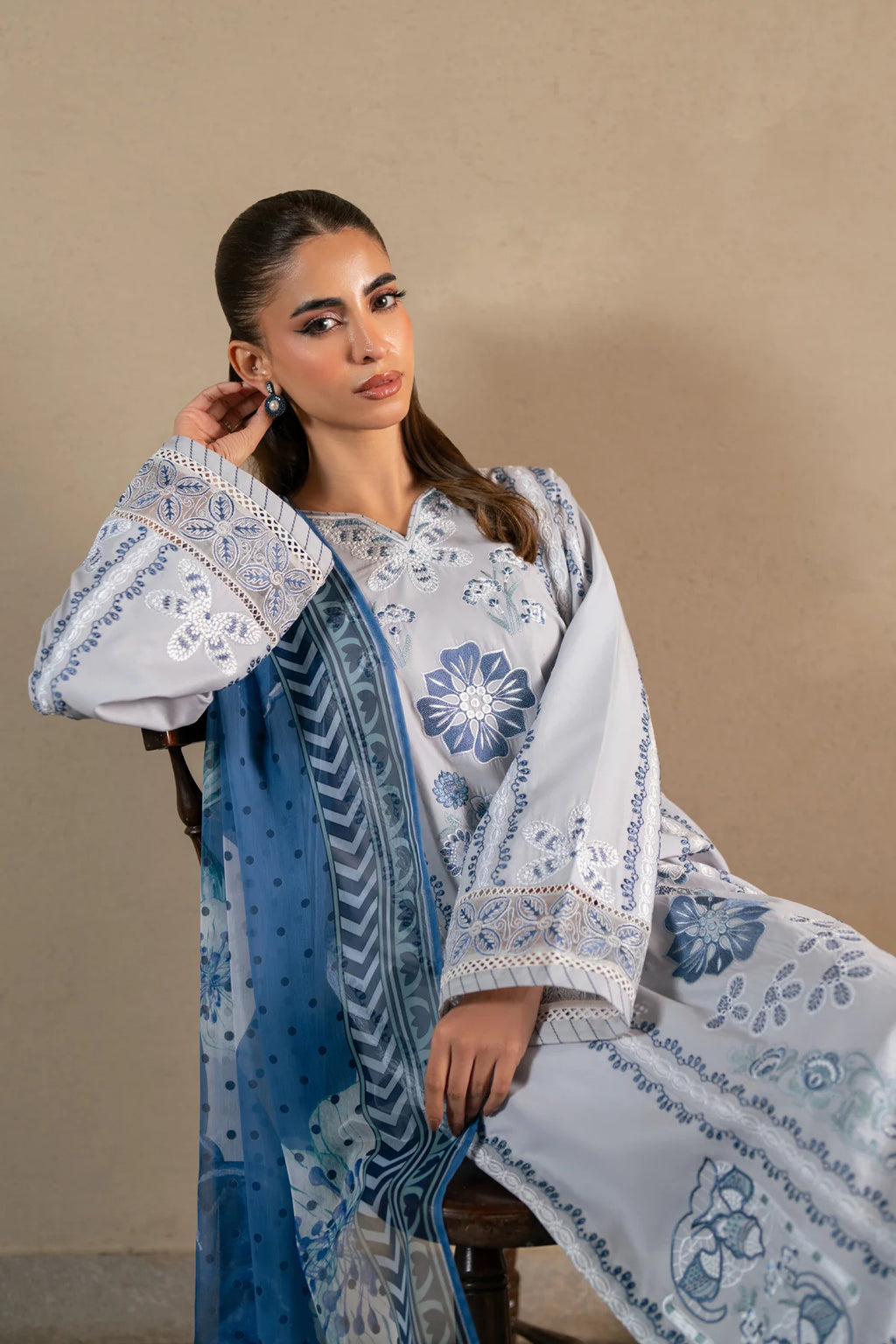 XENIA LAYANA SUMMER HASTI