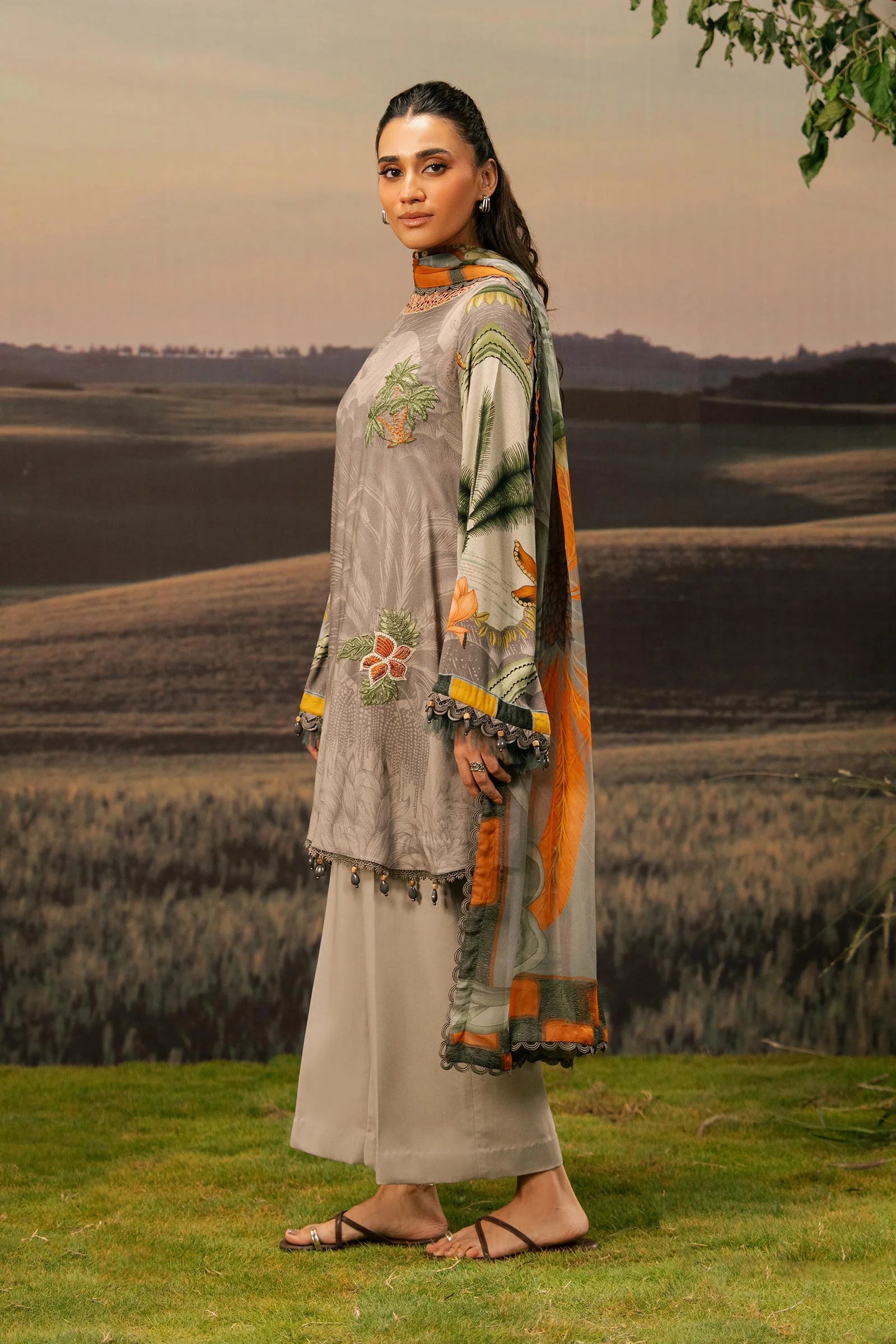 M BASICS BY MARIA. B. D-06B