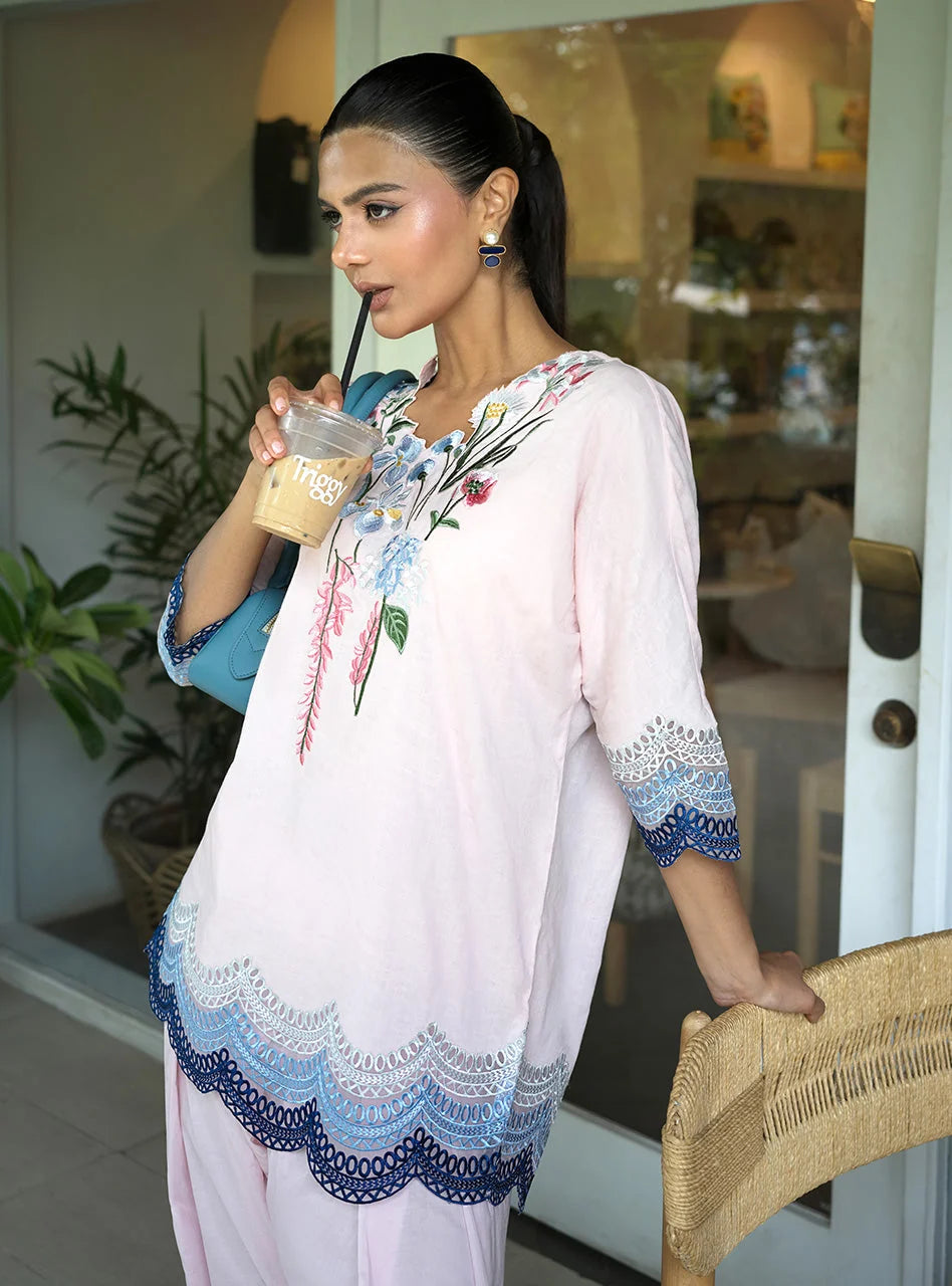 ZAINAB CHOTTANI  DAHLEA 2PC