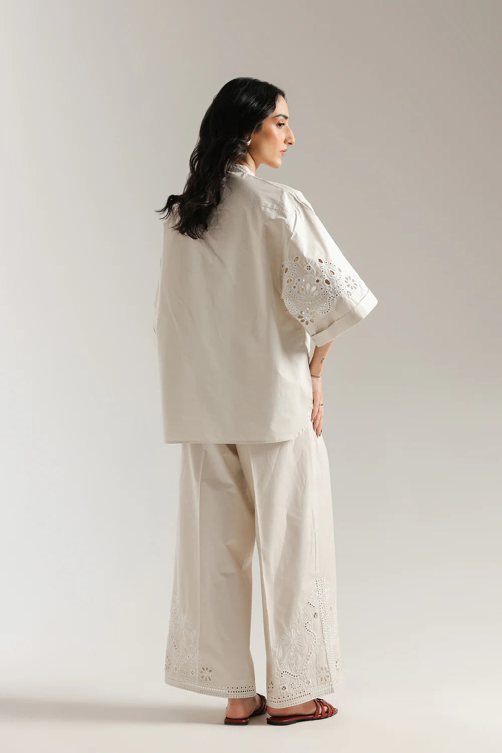 ETHNIC E0637-106-002 2PC