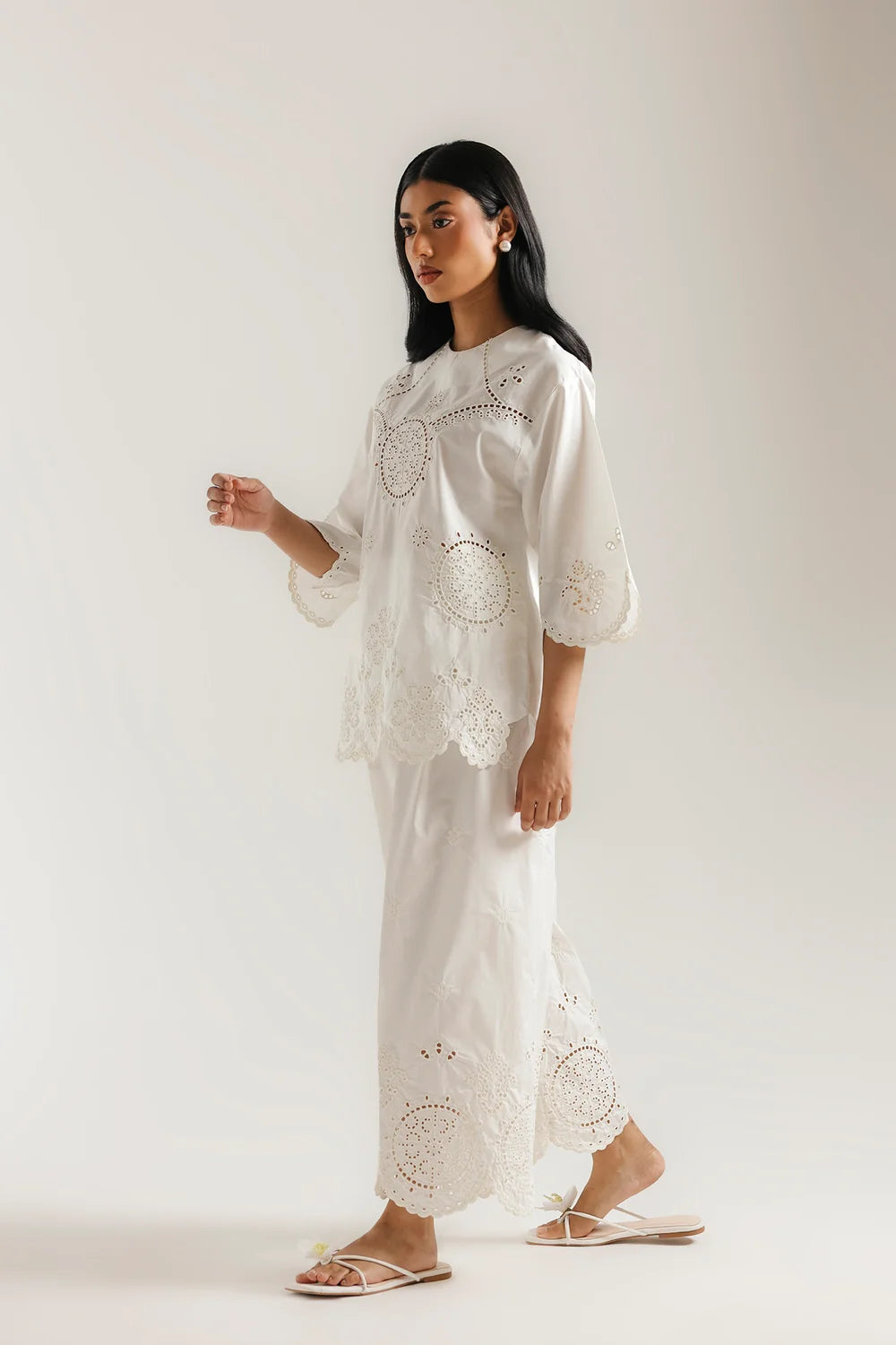 ETHNIC E0788-106-001 2PC