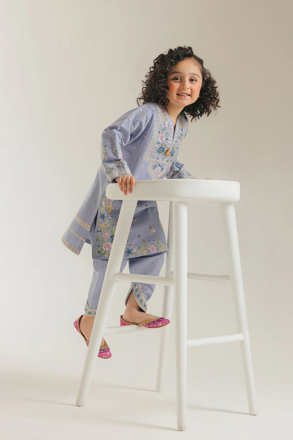 E1361-302-511 ETHNIC KIDS