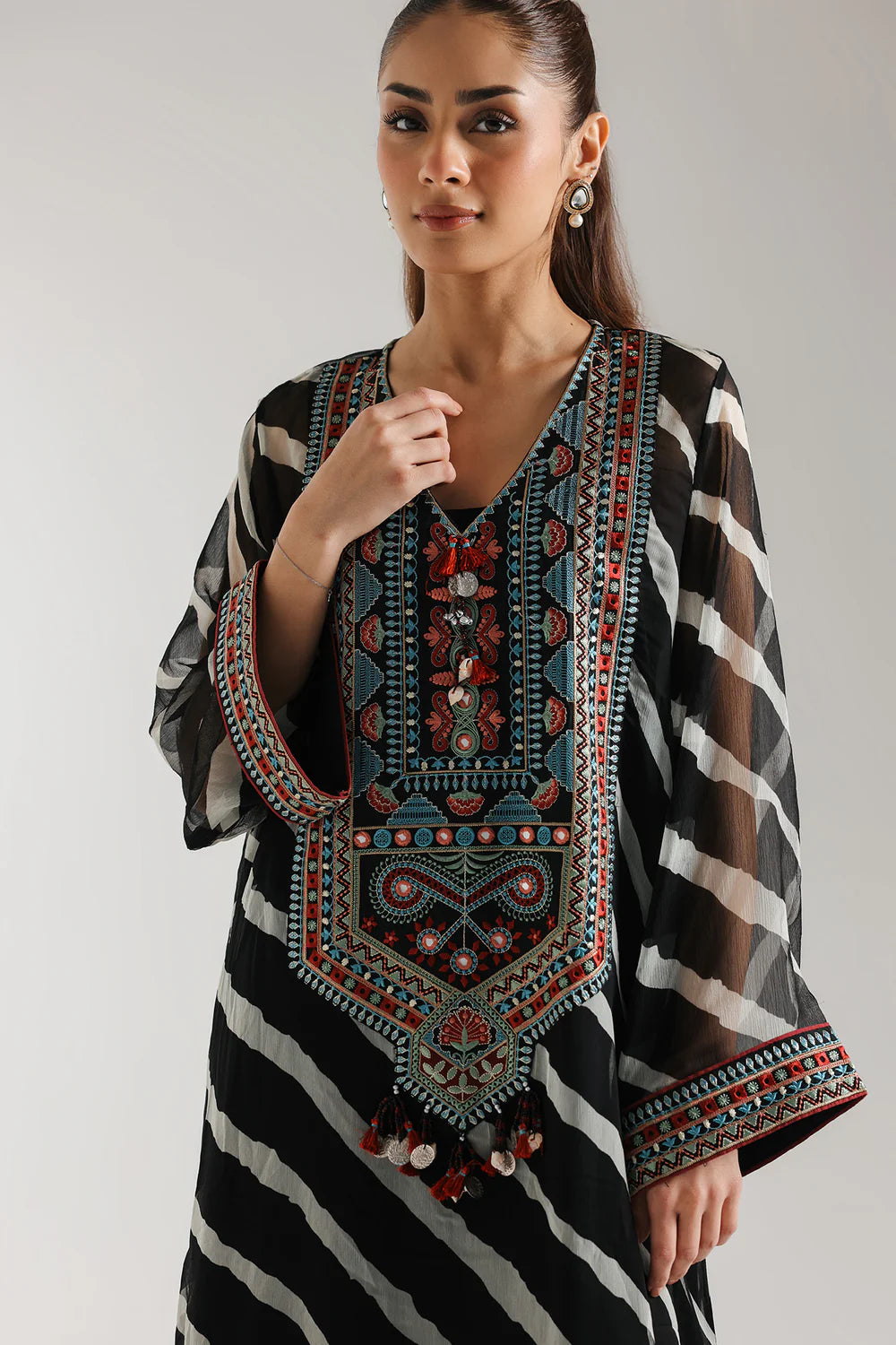 ETHNIC E3066-103-901 31PC