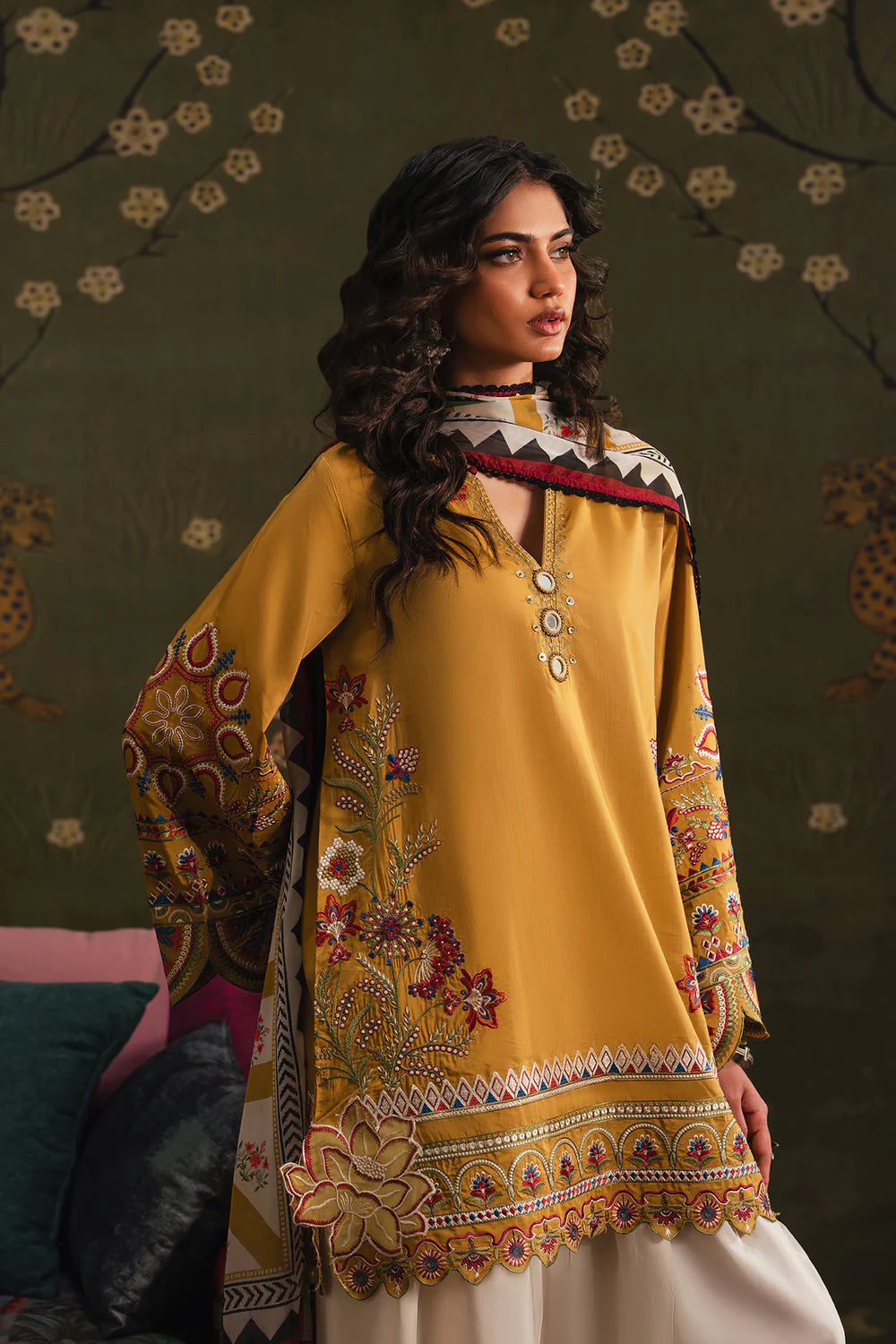 ETHNIC E4016-103-218 1PC