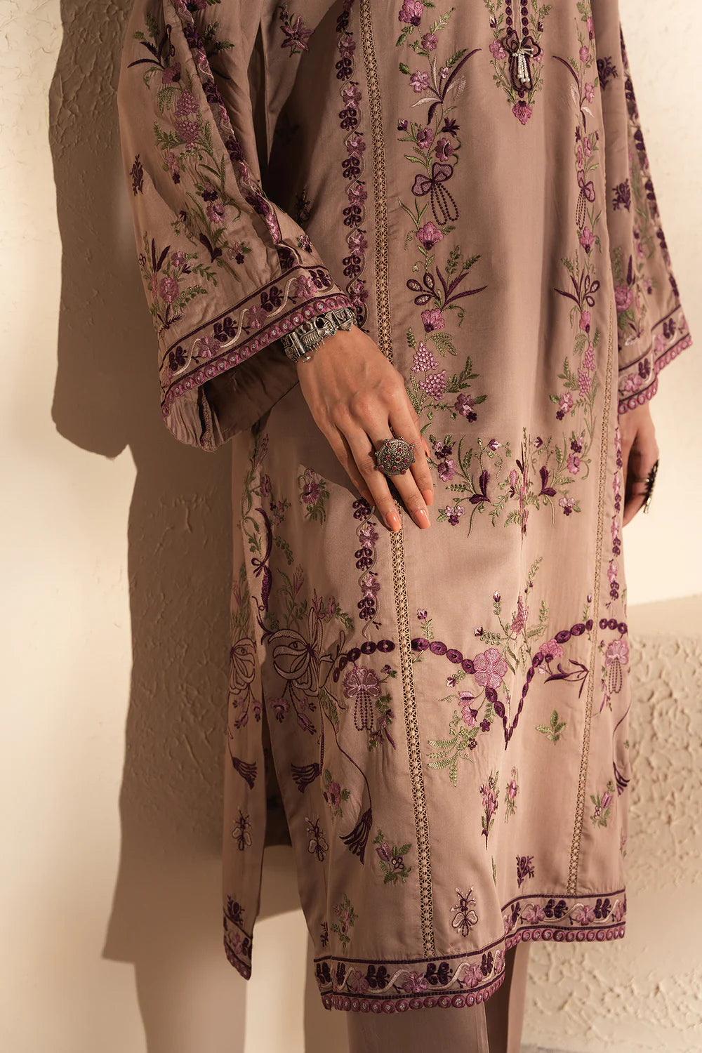 ETHNIC E4042-103-805 2PC