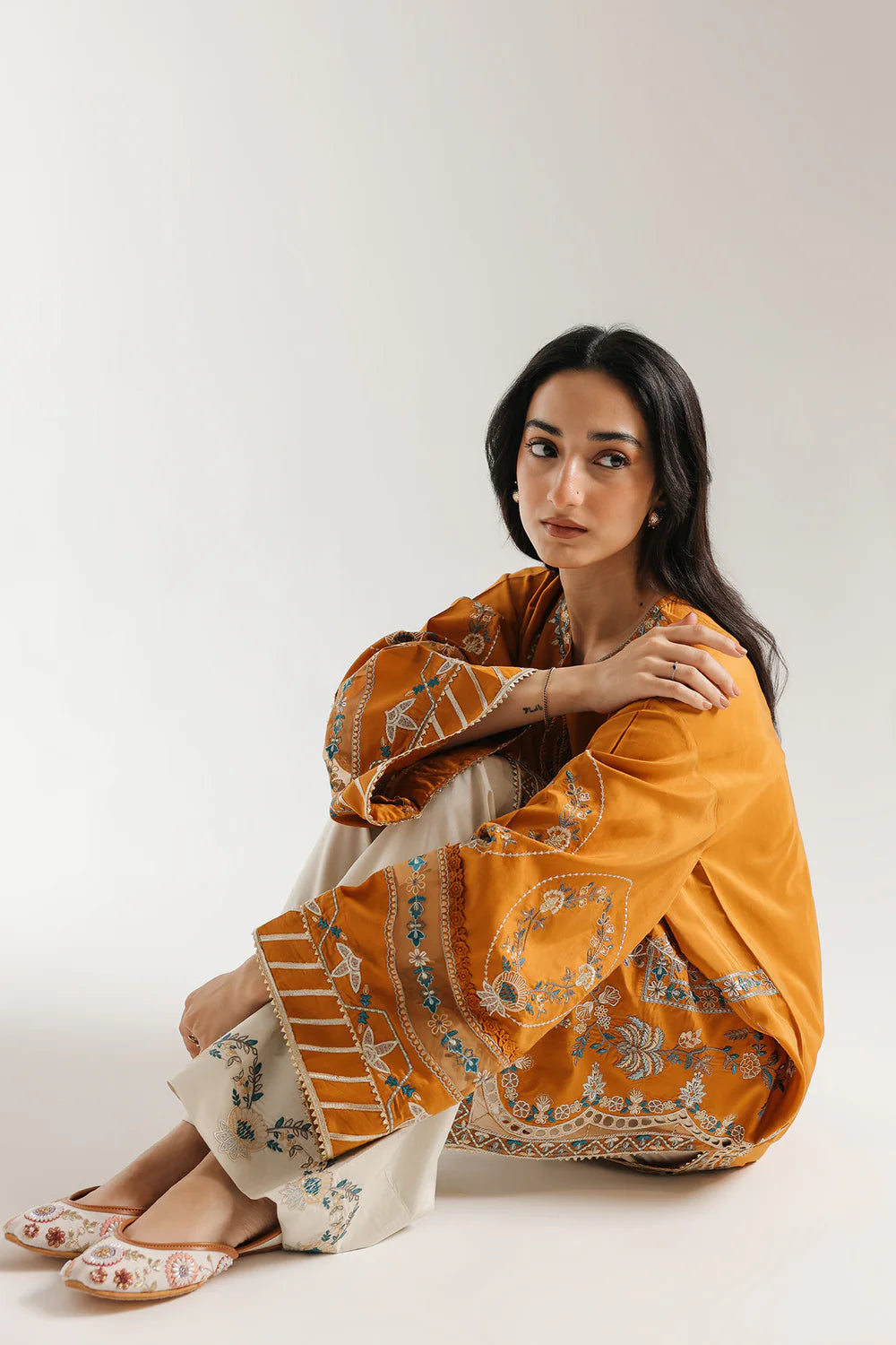 ETHNIC E4130-103-207 2PC