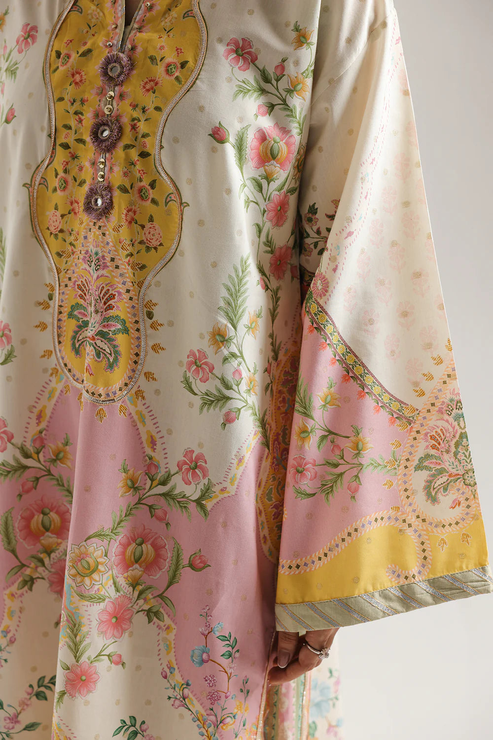 ETHNIC E4202-103-004 1PC
