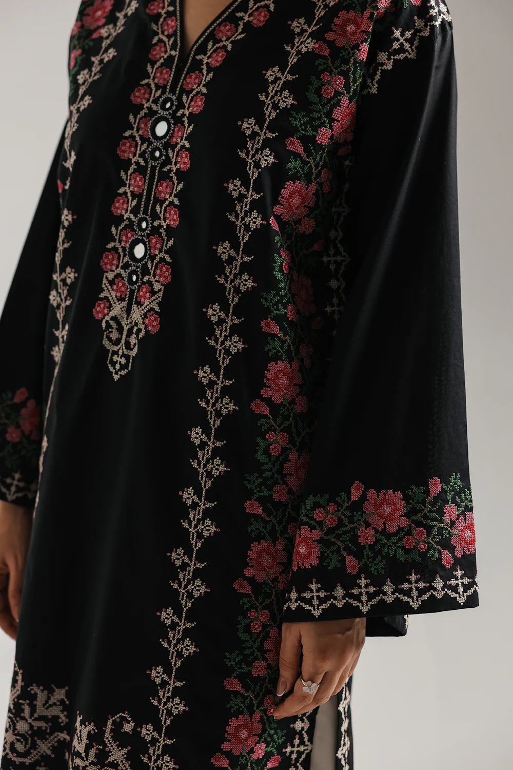 ETHNIC E4307-103-901 2PC