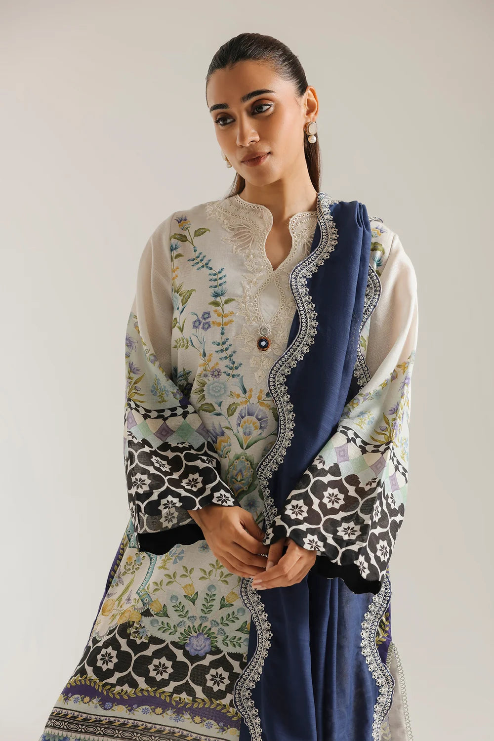 ETHNIC E4329-103-003 3PC