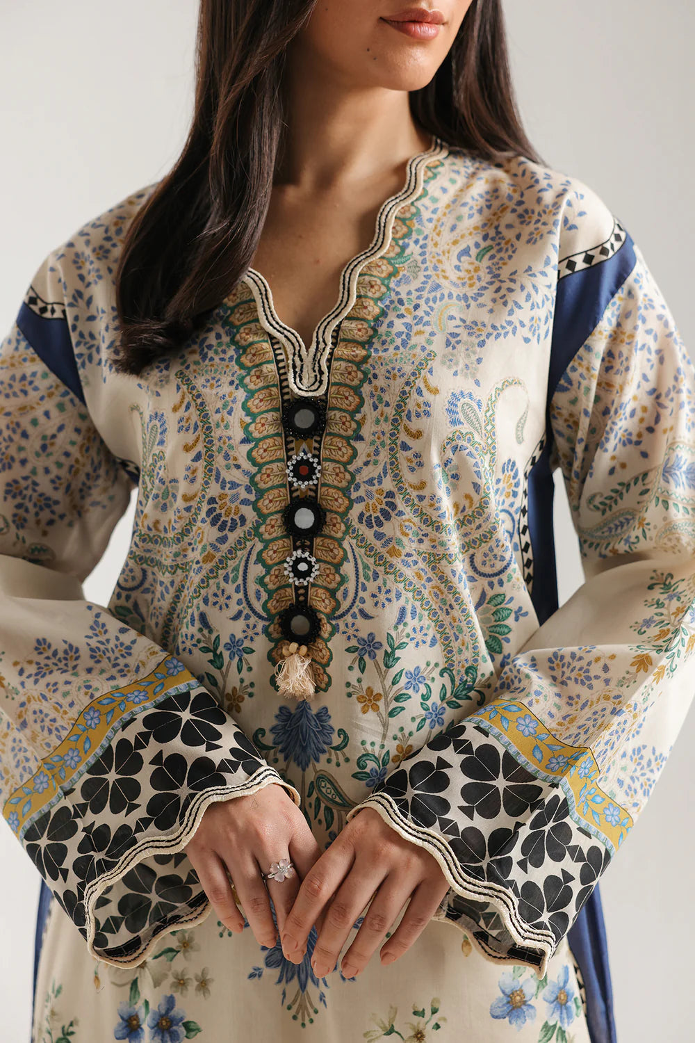 ETHNIC E4338-103-005 2PC