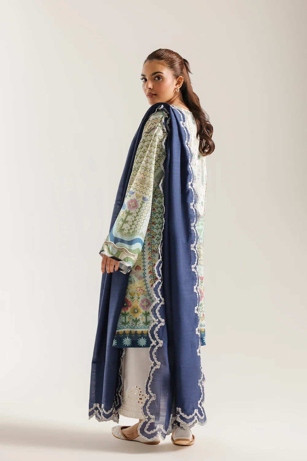 ETHNIC E4404-103-005 3PC