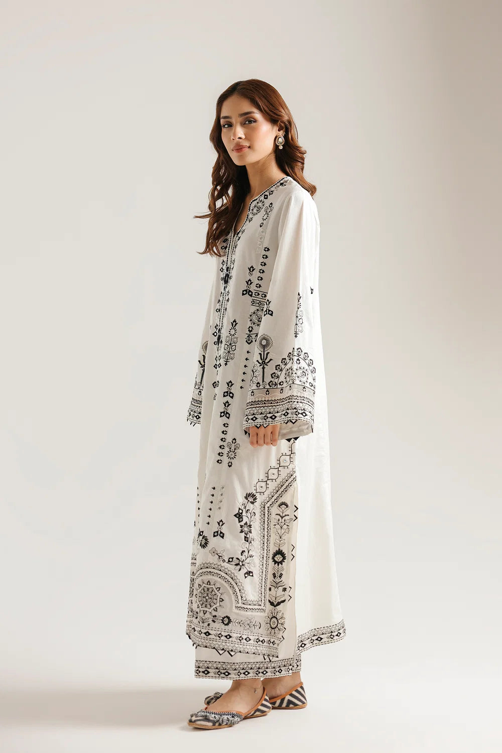 ETHNIC E4601-103-003 3PC