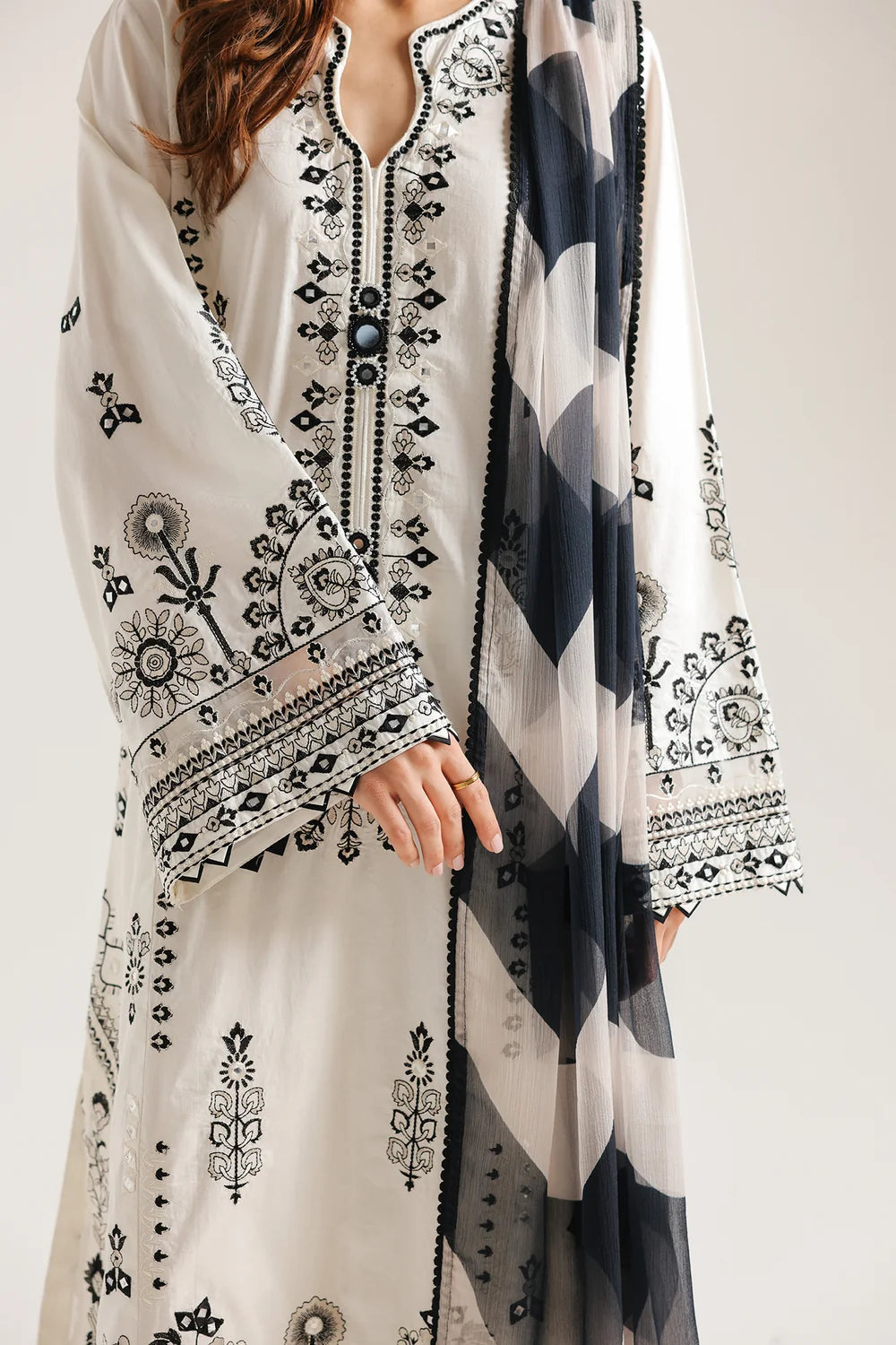 ETHNIC E4601-103-003 3PC