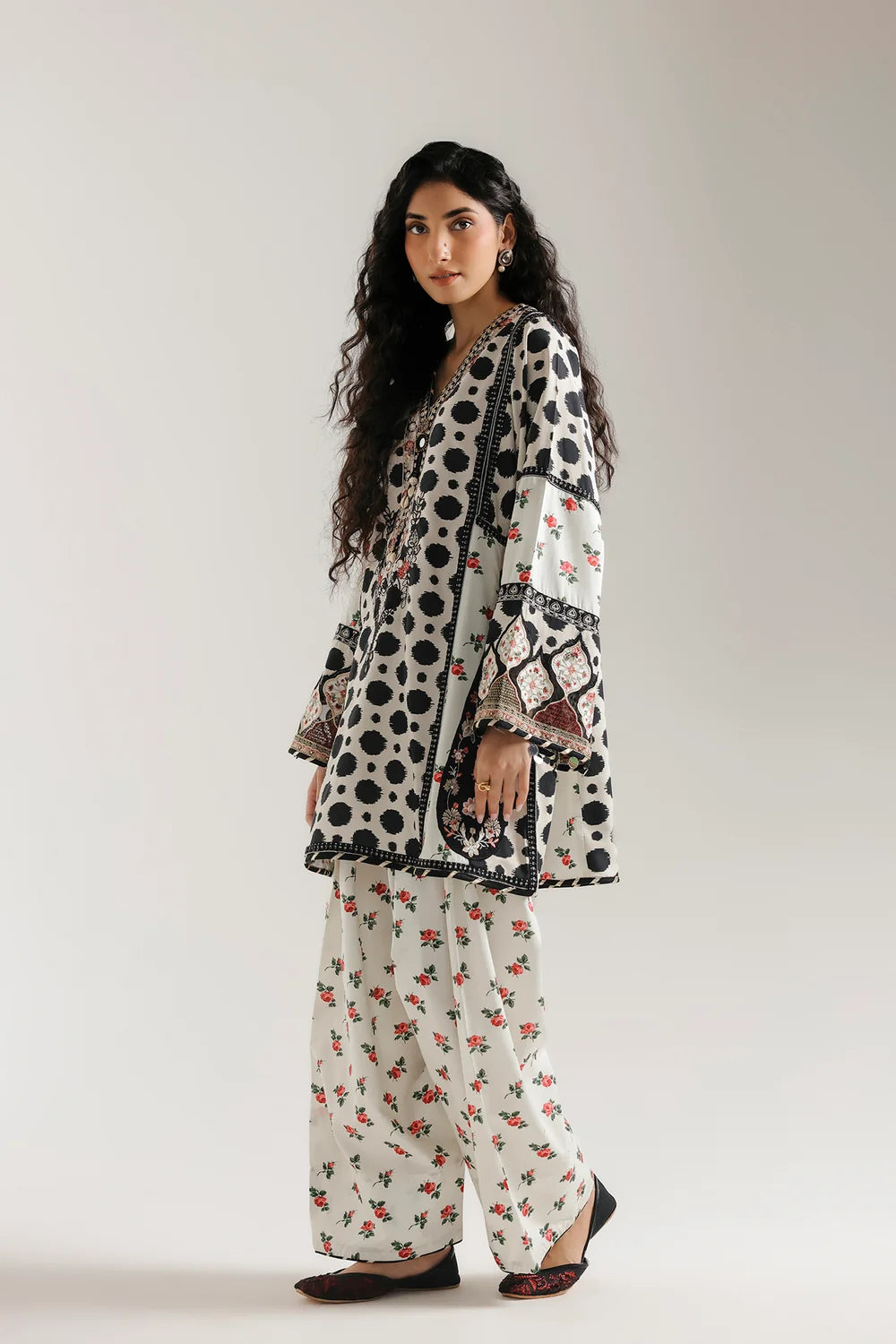 ETHNIC E4760-103-002 2PC