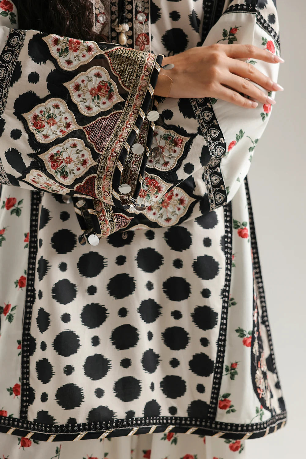 ETHNIC E4760-103-002 2PC