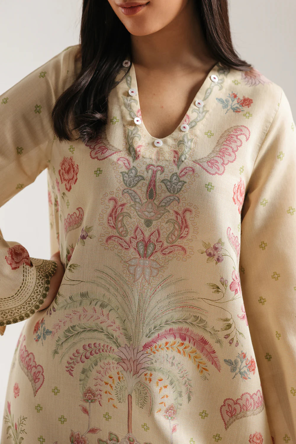 ETHNIC E7528-102-001 1PC