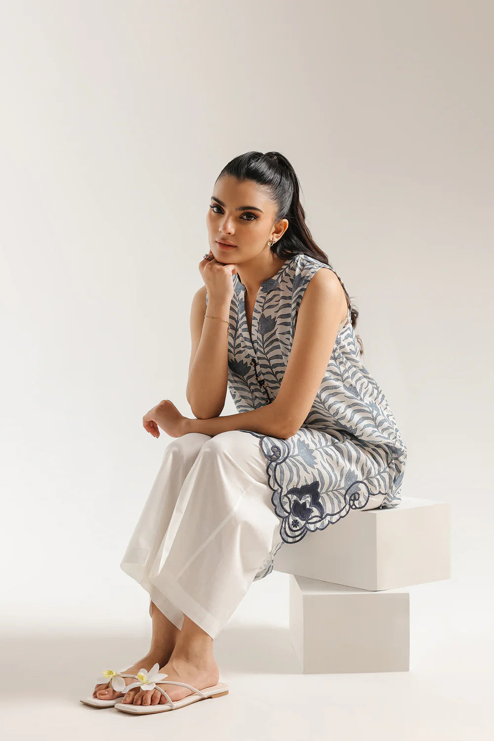 ETHNIC E7738-102-003 2PC