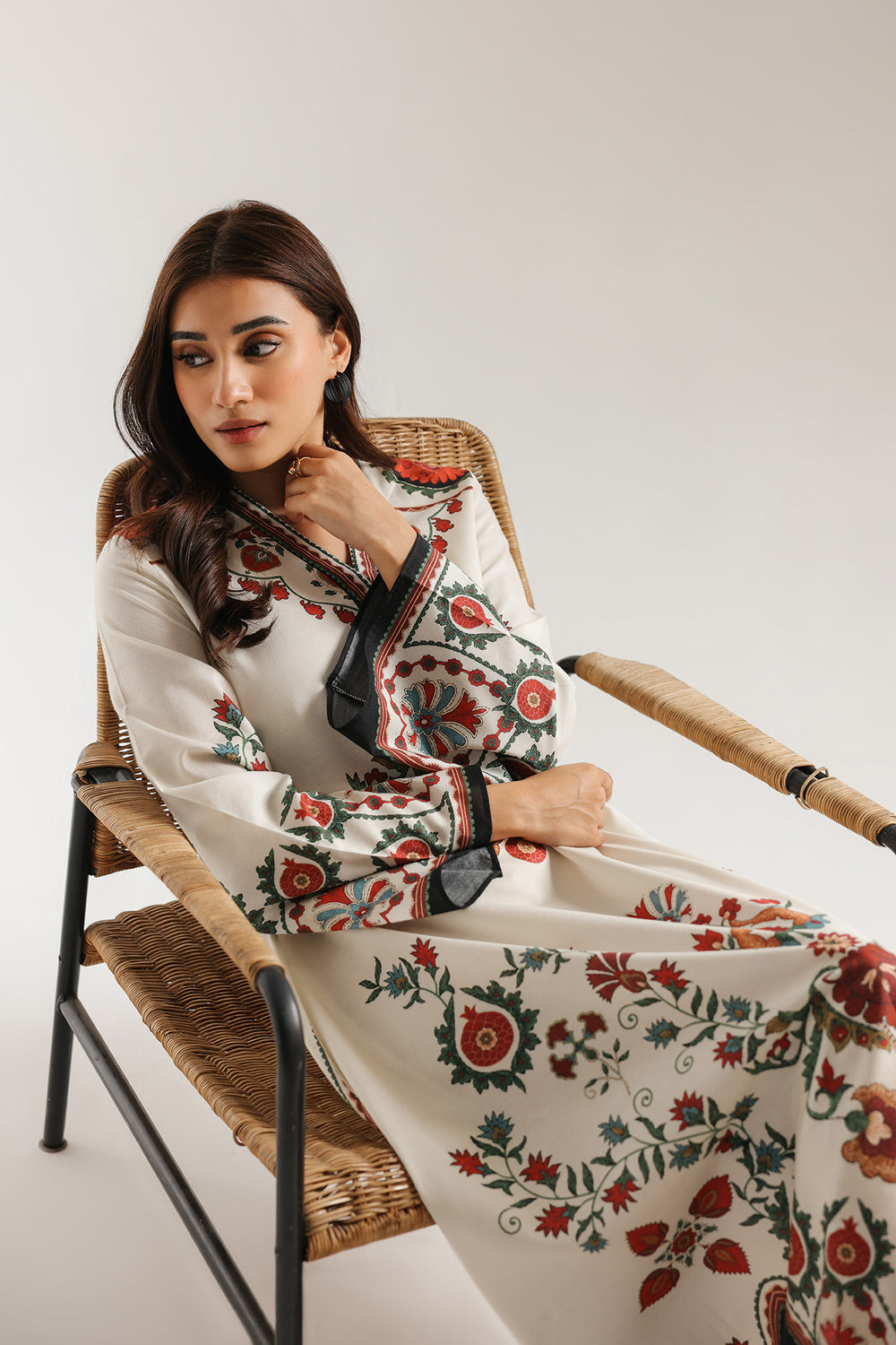 ETHNIC E8022-102-817 1PC
