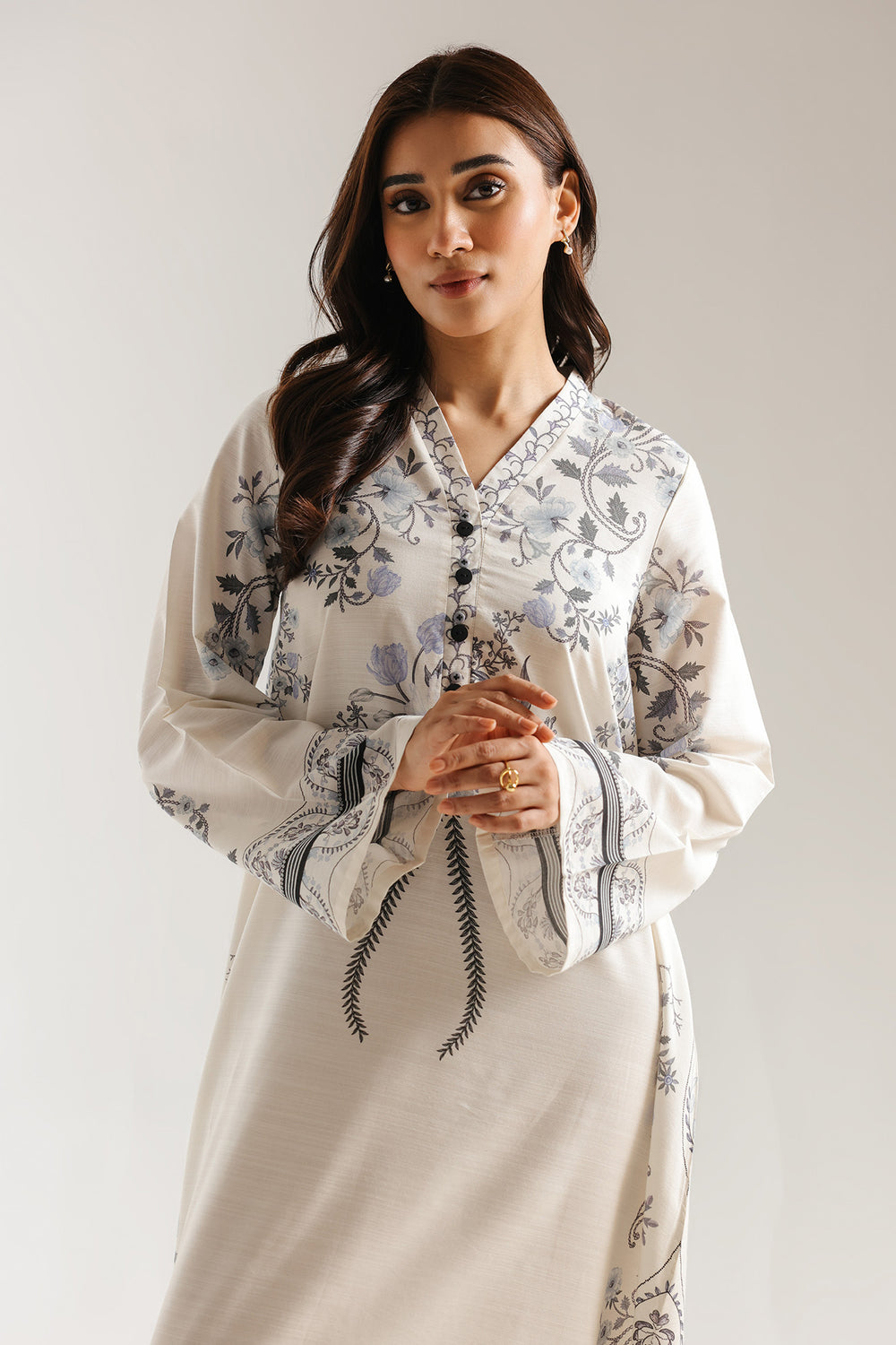 ETHNIC E8067-102-002 1PC