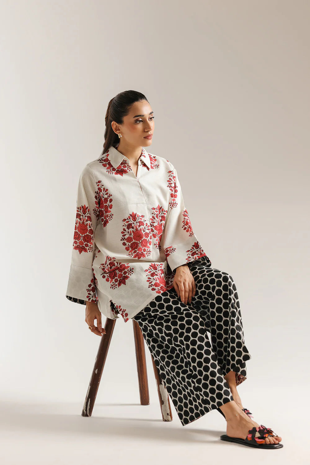 ETHNIC E8102-102-002 2PC