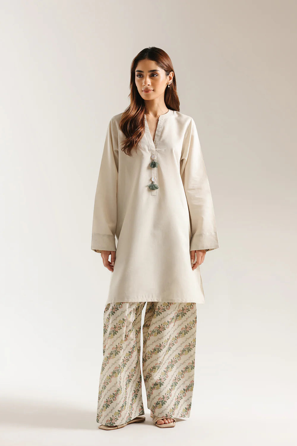 ETHNIC E8110-102-005 2PC