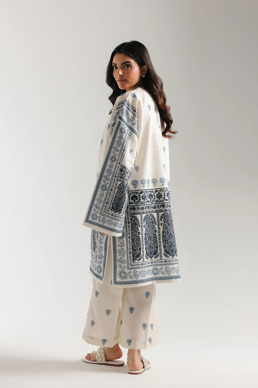 ETHNIC E8112-102-002 2PC