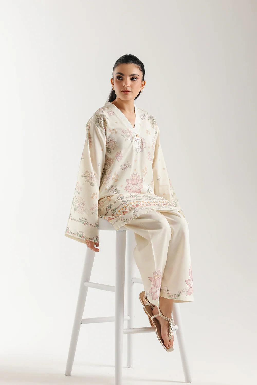 ETHNIC E8136-102-115 2PC