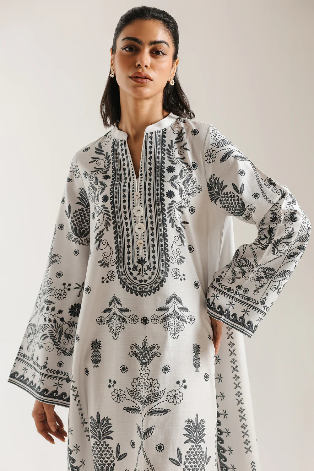 ETHNIC E8193-102-004 1PC