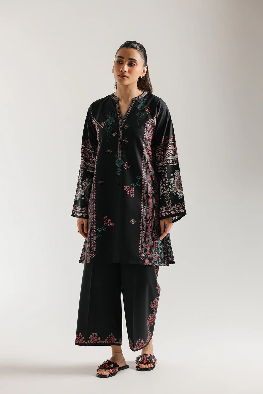 ETHNIC E8196-102-902 2PC
