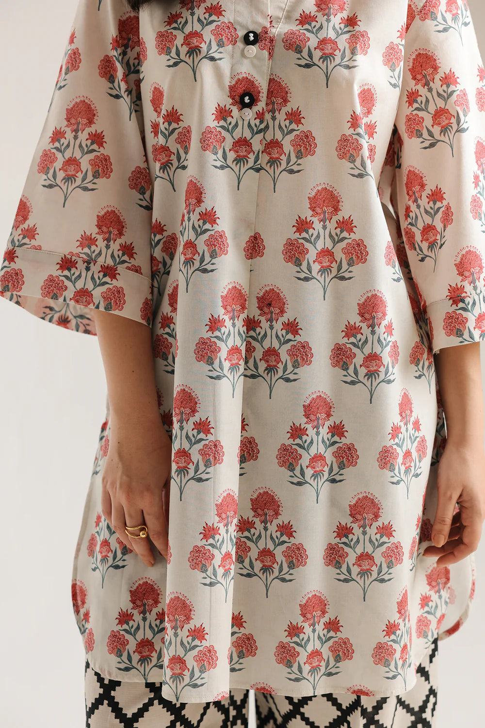 ETHNIC E8209-102-005 2PC