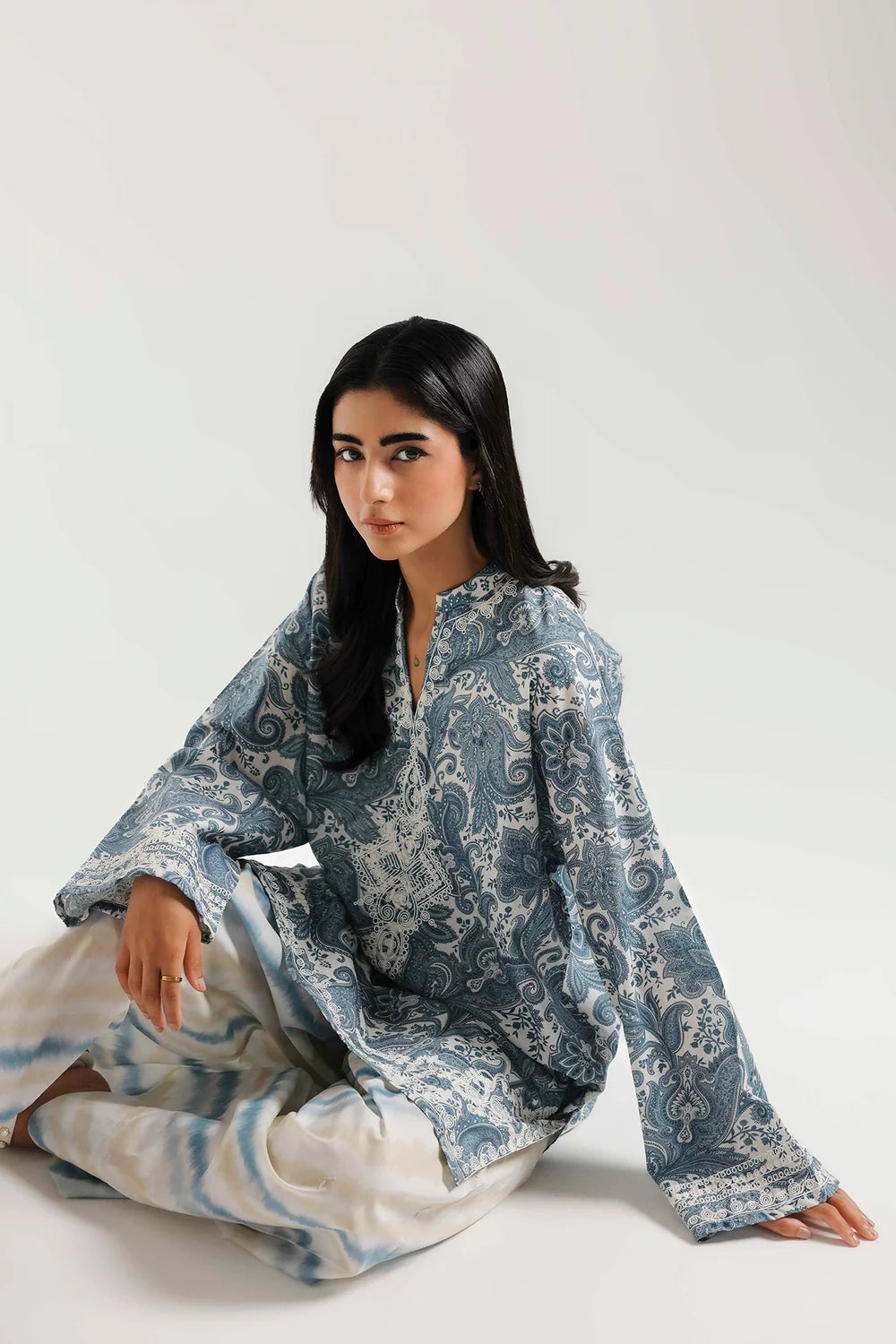ETHNIC E8232-102-006 2PC