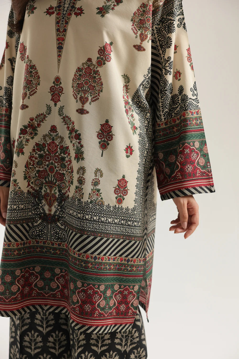 ETHNIC E8266-102-005 2PC
