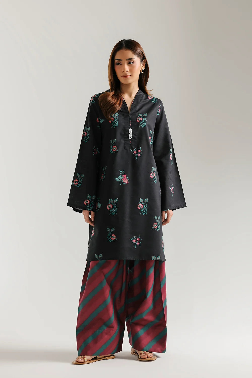 ETHNIC E8273-102-902 2PC