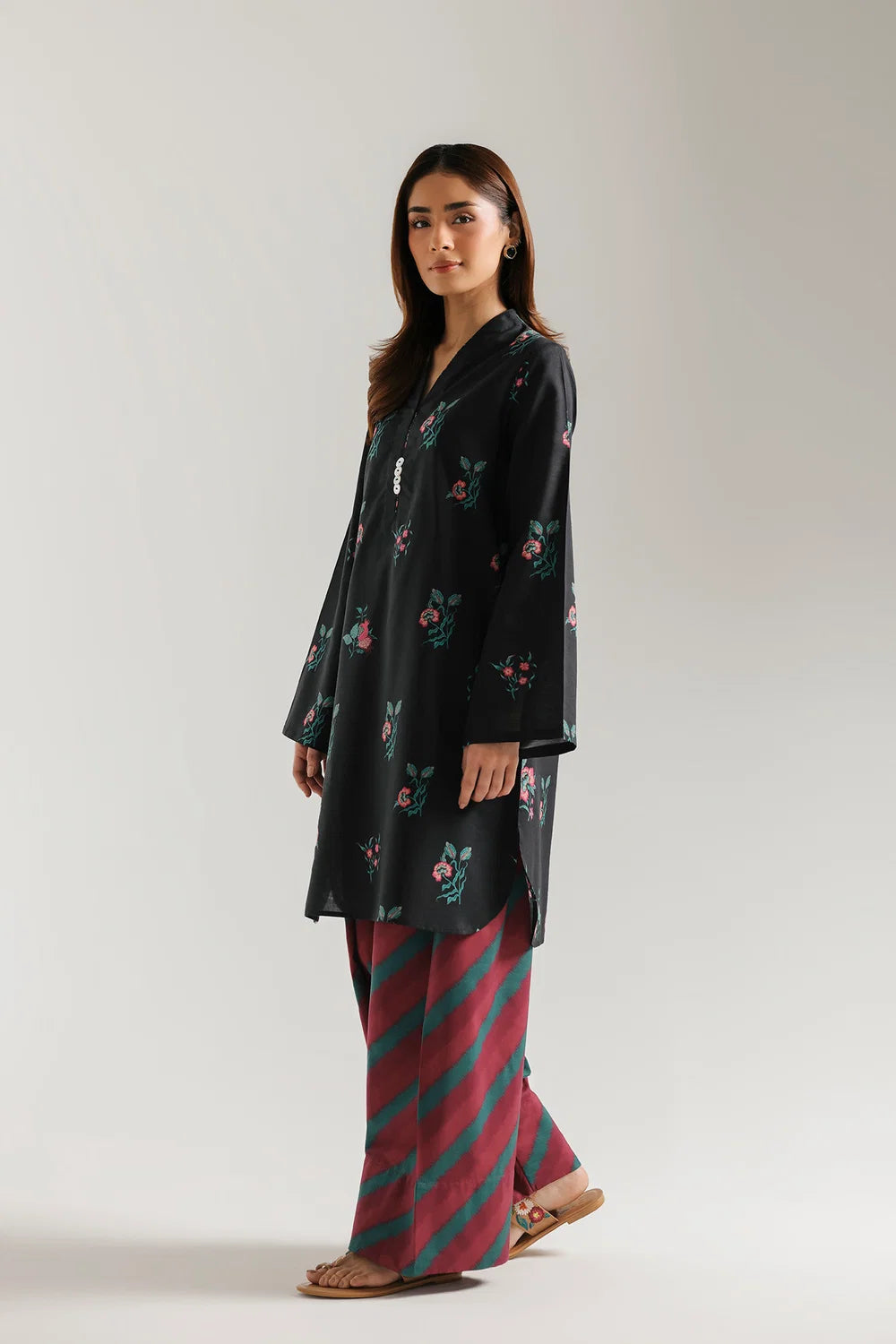 ETHNIC E8273-102-902 2PC