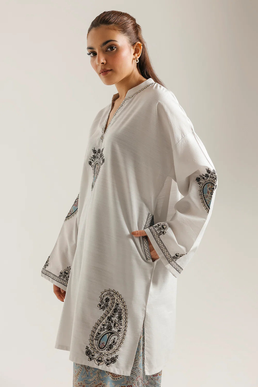 ETHNIC E8281-102-003 2PC