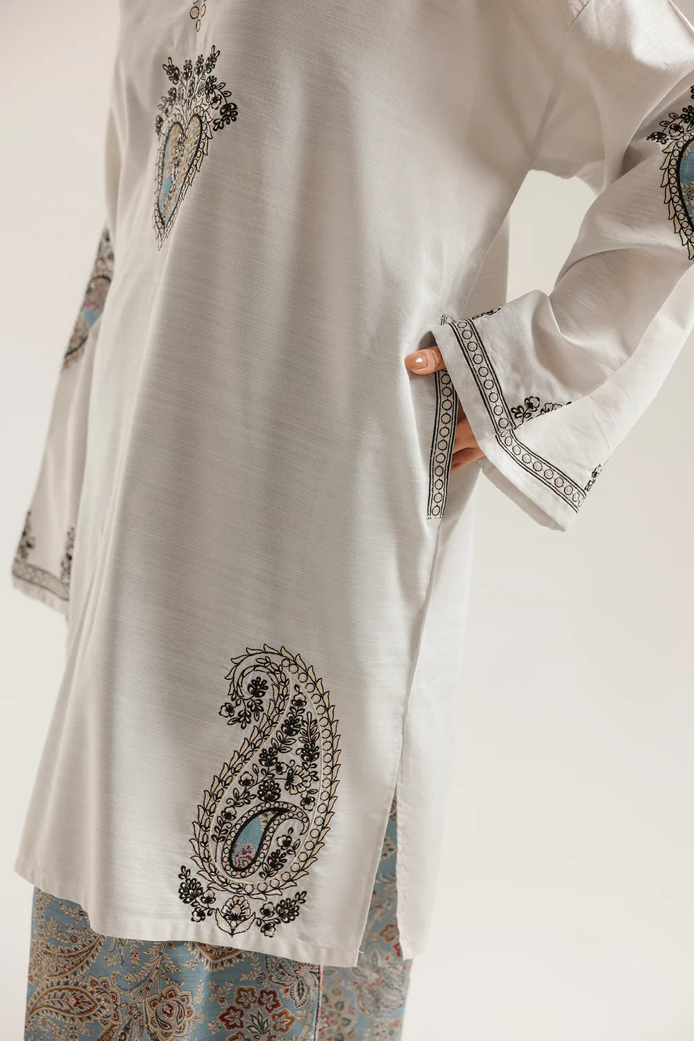 ETHNIC E8281-102-003 2PC
