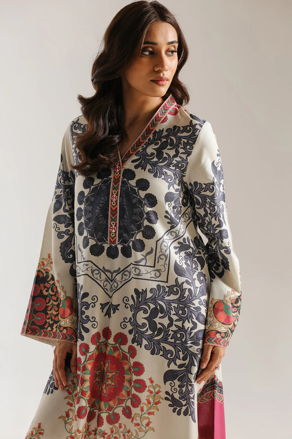 ETHNIC E8362-102-005 1PC