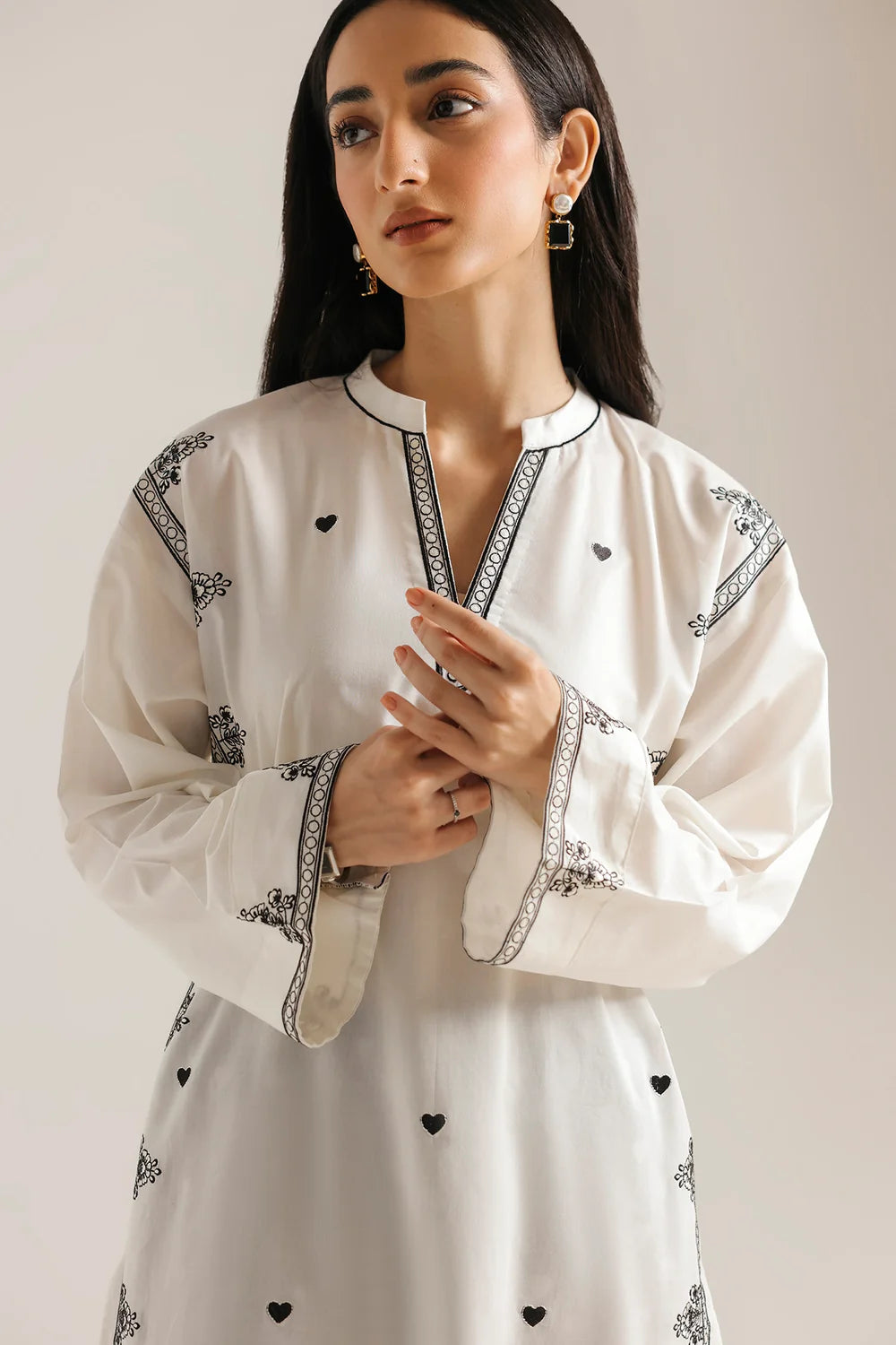 ETHNIC E8434-102-005 2PC