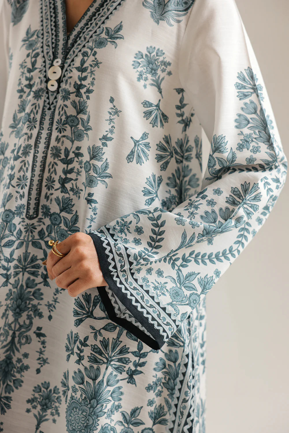 ETHNIC E8470-102-004